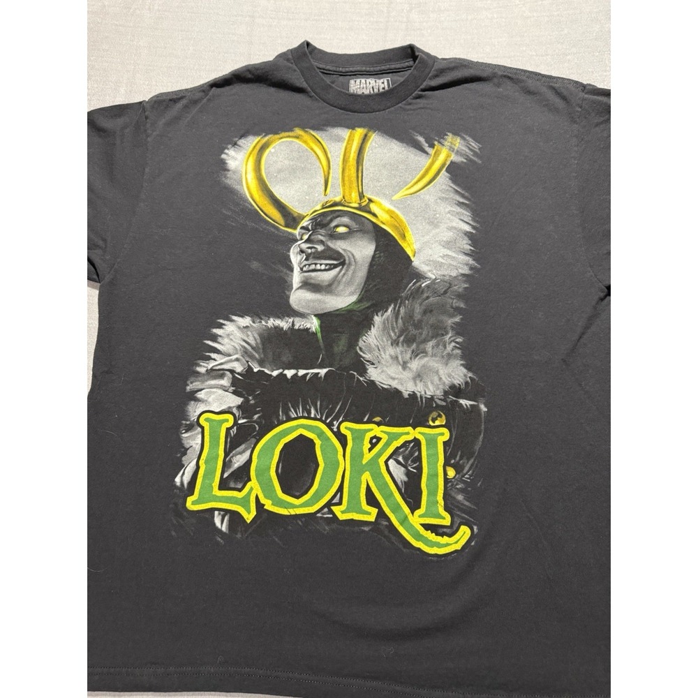 Marvel Loki T-Shirt Men's Black Graphic Tee  Horned Helmet MCU Villain‎ 2xl